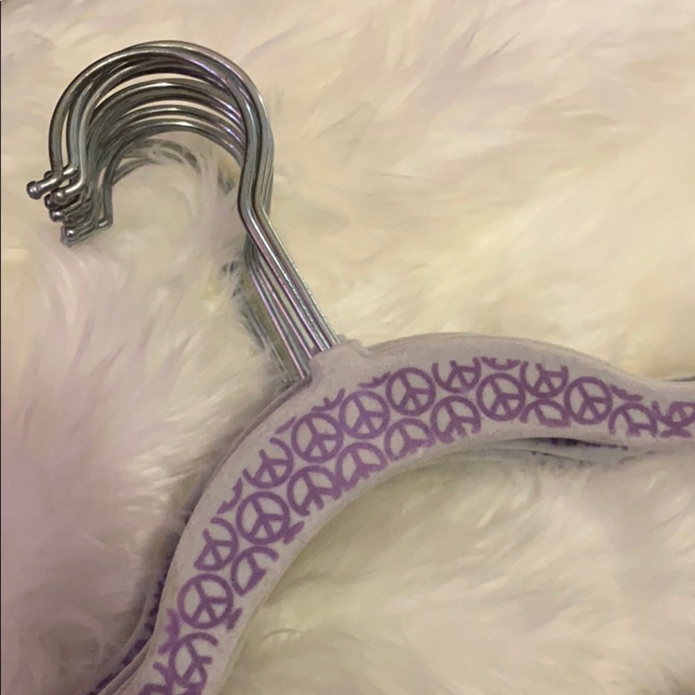 3 for $20❣️Velvet Peace Sign Adult Hangers 15 pcs